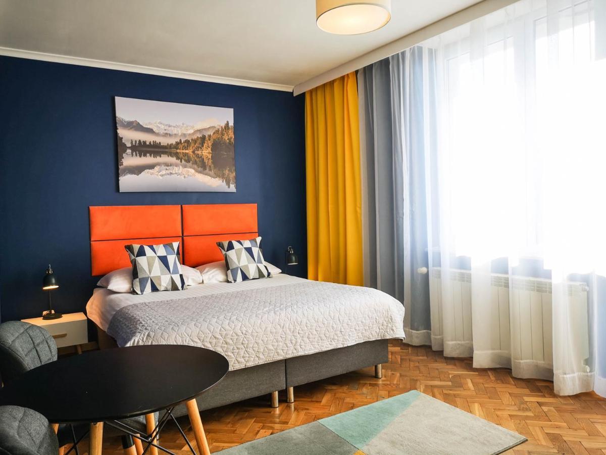 Bialy Orzel Aparthotel Przemysl Luaran gambar