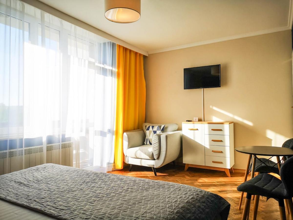 Bialy Orzel Aparthotel Przemysl Luaran gambar